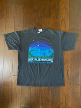 Load image into Gallery viewer, Mt. Rushmore South Dakota 1980’s Vintage Distressed T-shirt
