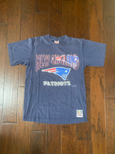 Load image into Gallery viewer, New England Patriots 1993 Vintage Distressed T-shirt
