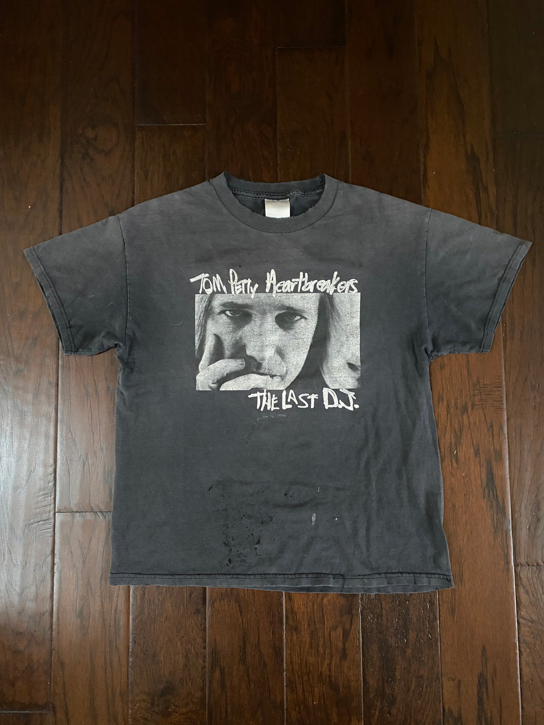 Tom Petty & The Heartbreakers 2002 “The Last D.J.” Vintage Distressed T-shirt