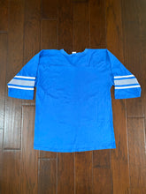 Load image into Gallery viewer, Detroit Lions 1995 Vintage Distressed Jersey T-shirt
