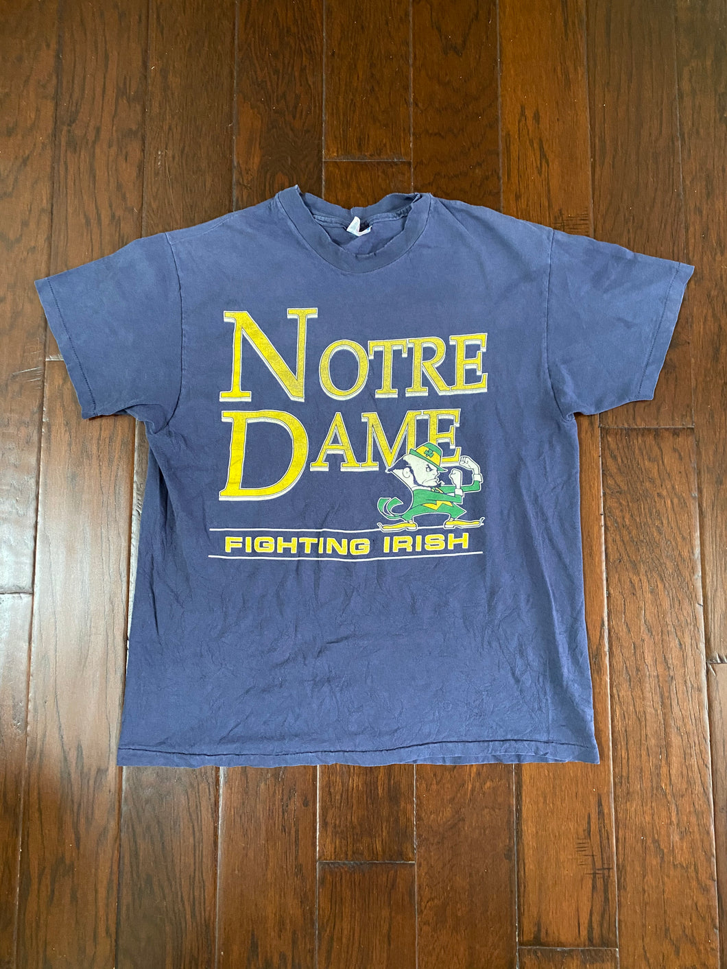Notre Dame Fighting Irish 1990’s Vintage Champion Tag Distressed T-shirt