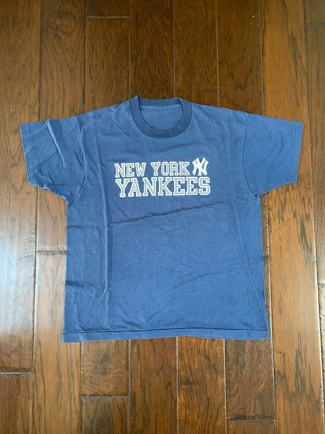 New York Yankees 1980’s Vintage Distressed T-shirt