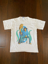 Load image into Gallery viewer, Tim McGraw &amp; Faith Hill 2000 “Soul 2 Soul” Vintage Distressed T-shirt
